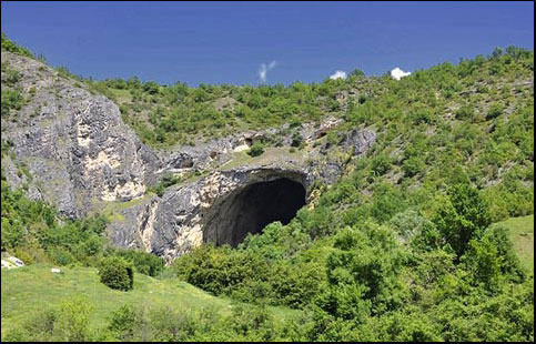 Пештера Пешна, Македонски Брод – убавина што ќе ве остави без зборови