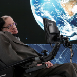 Почина брилијантниот физичар Стивен Хокинг