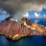 Вулканот Вакаари – „повторно видлив“