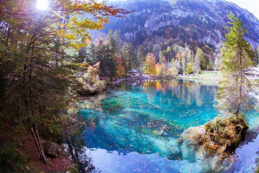 Езерото Блаус (Blausee)-синиот бисер на Швајцарија